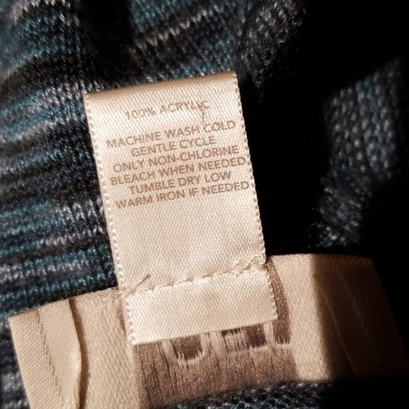 Stunning LOFT Sweater - Picture 6 of 6